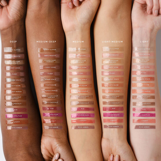 GLOSS BOMB  Gloss Gimme Space